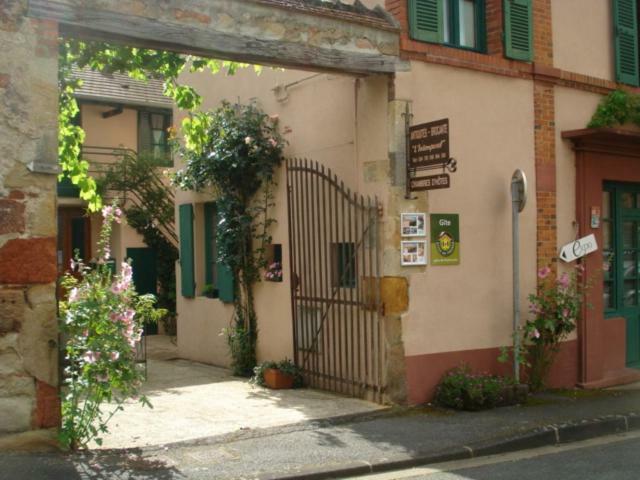 Hérisson Saint Sauveur B&B 외부 사진